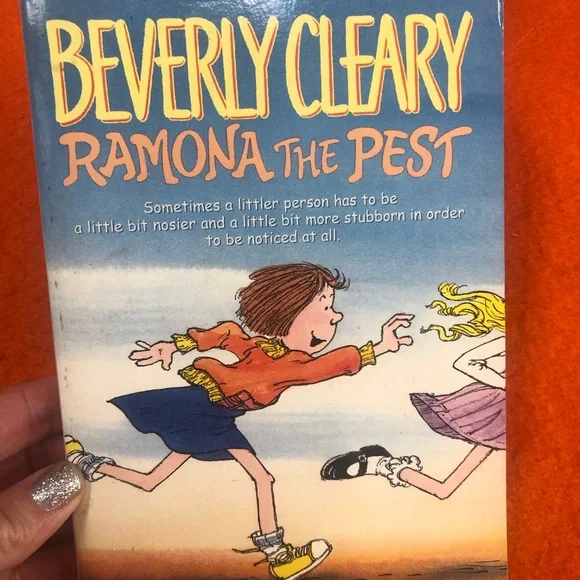 Beverly Clearly paperback books - Picture 5 of 7